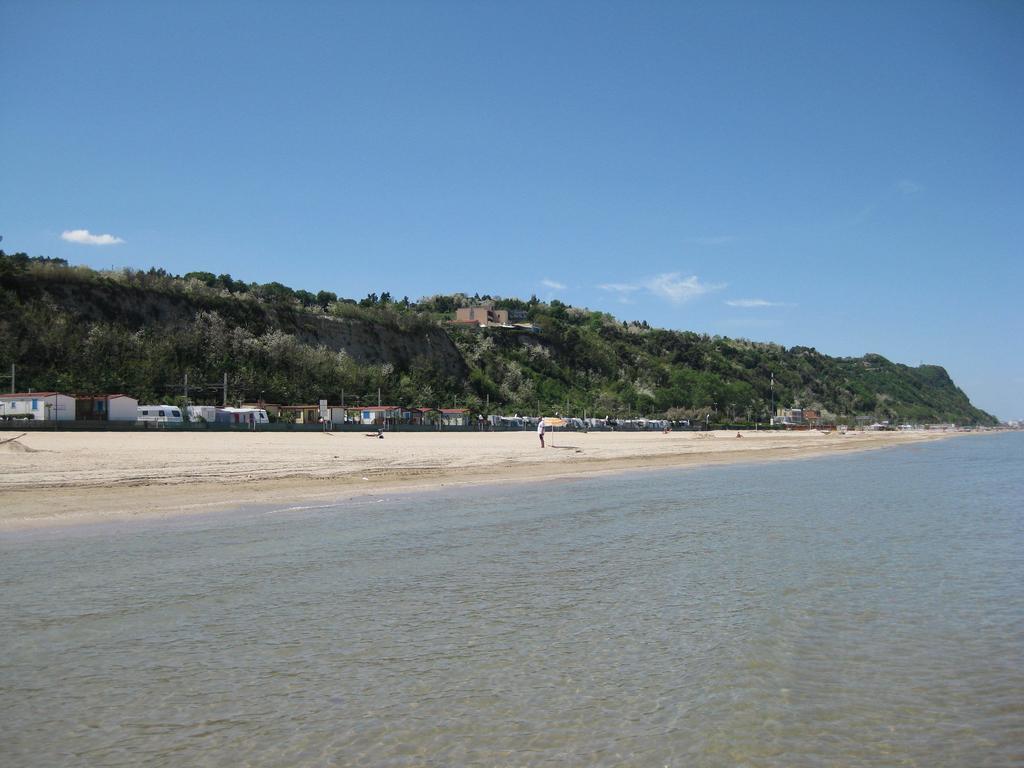 Camping Norina Pesaro Zewnętrze zdjęcie